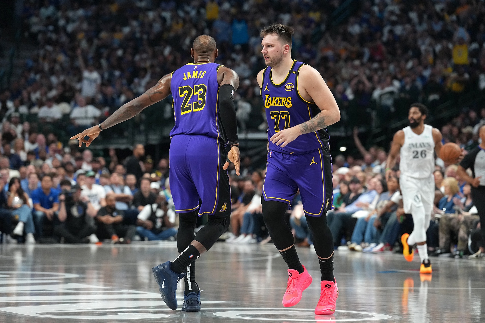 湖人11月NBA杯赛程：迎战灰熊鹈鹕快船独行侠