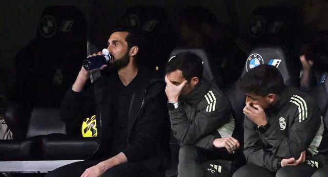 kaiyun-阿斯：皇马正处于悬崖边，教练和球员们都对球队前景缺乏信心